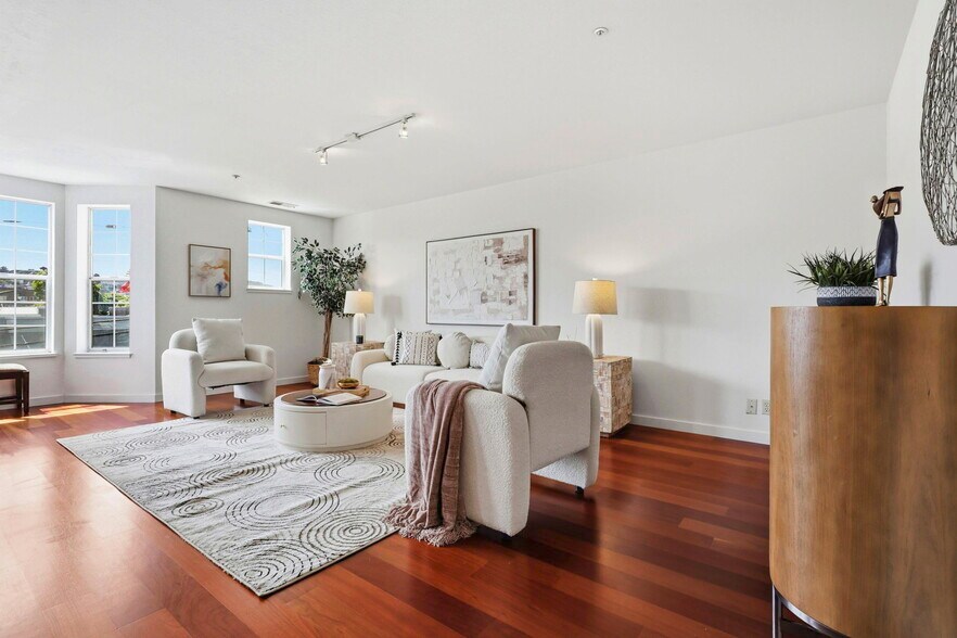 More Photos Of 1678 Wallace Ave, San Francisco Specialty For Sale