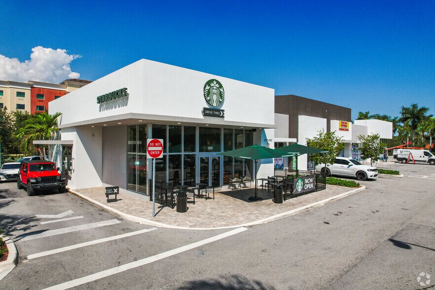 More Photos Of 2925 NE 8th St, Homestead General Retail For Lease