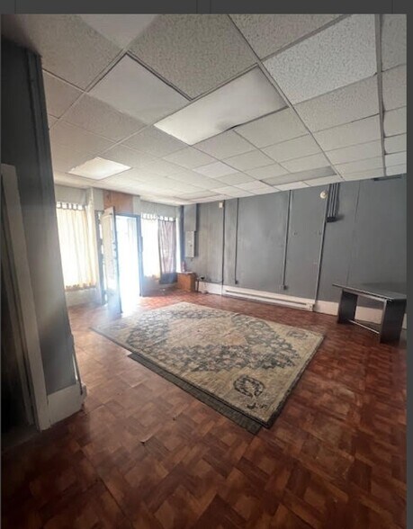 More Photos Of 112 New Castle St, Butler Storefront Retail Office For Lease