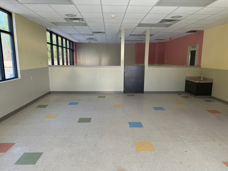 More Photos Of 72 W Joyce Blvd, Fayetteville Storefront For Lease