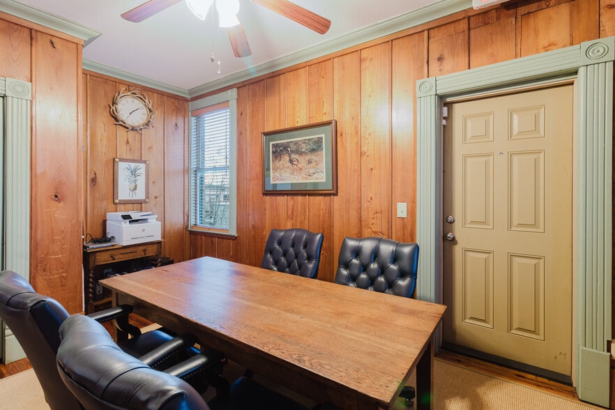 More Photos Of 37951 Meridian Ave, Dade City Office For Sale