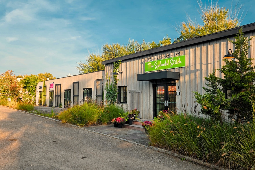 More Photos Of 11 Bridge St, Sag Harbor Freestanding For Lease