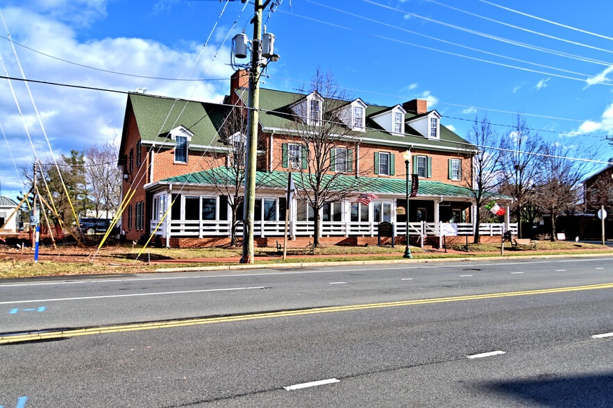 More Photos Of 15120 Washington St, Haymarket Restaurant For Sale