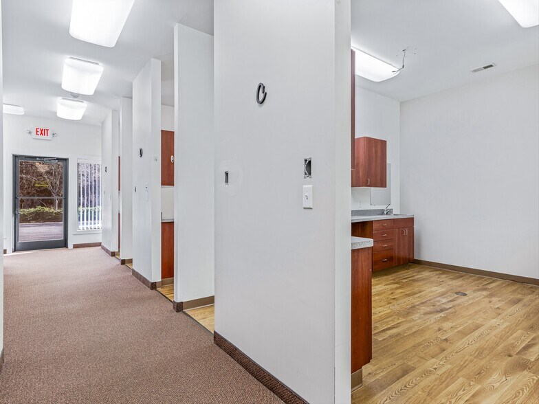 More Photos Of 3179 Sweeten Creek Rd, Asheville General Retail For Lease