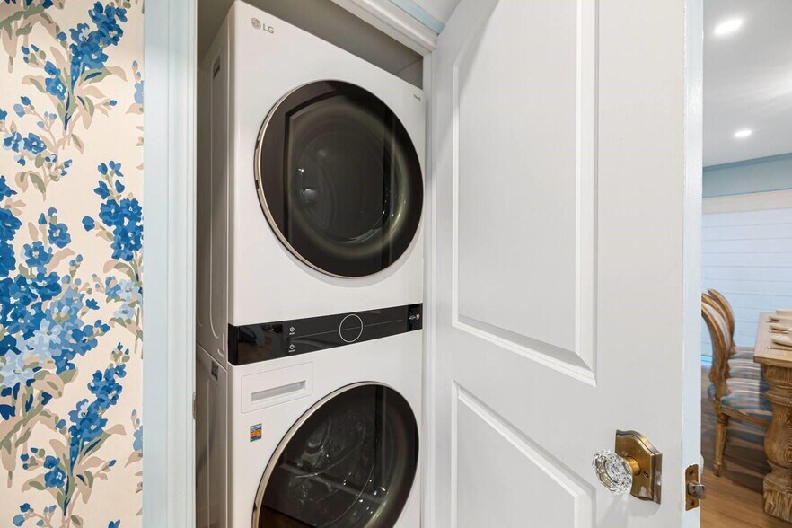 More Photos Of , Houston Multifamily For Sale