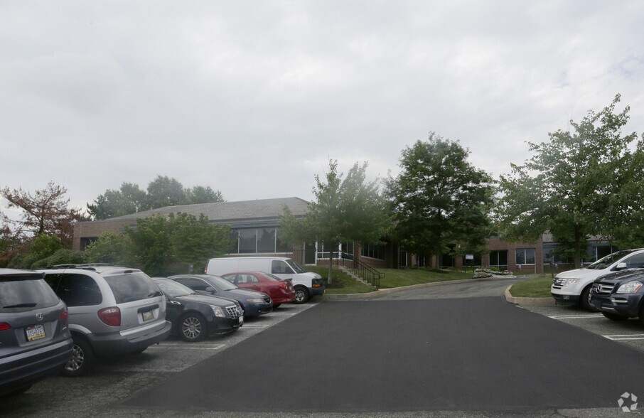 More Photos Of 2300 Renaissance Blvd, King Of Prussia Office For Lease