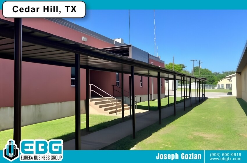 More Photos Of 700 Bennett St, Cedar Hill Schools For Sale