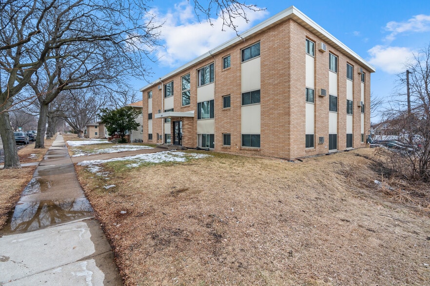 More Photos Of 1010 Lafond Ave, Saint Paul Apartments For Sale