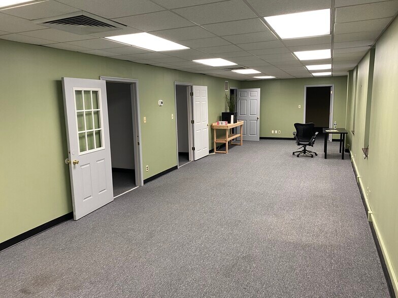 516518 S Camp Meade Rd, Linthicum Heights, MD 21090 Medical Office