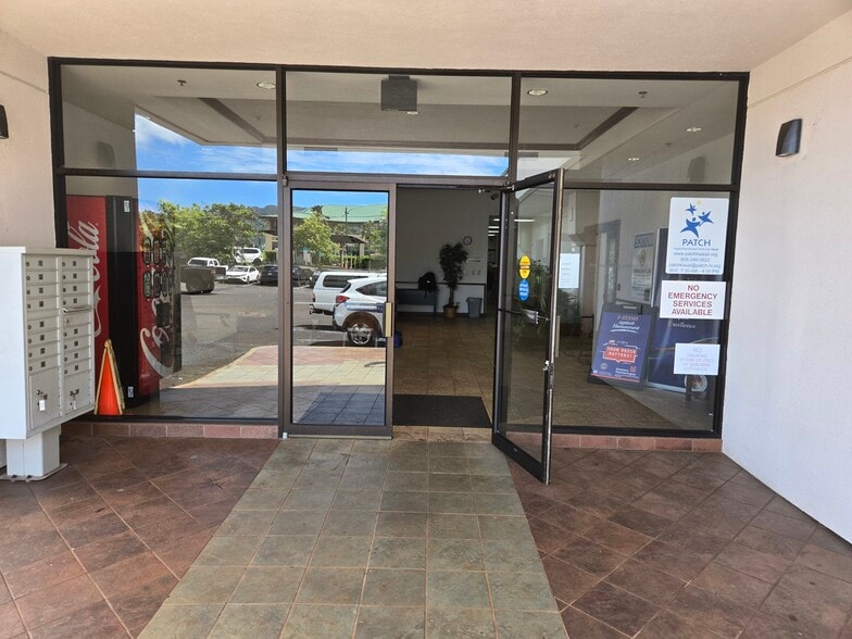 More Photos Of 4485 Pahee St, Lihue Flex For Lease