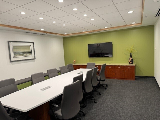More Photos Of 11260 Chester Rd, Cincinnati Office For Lease