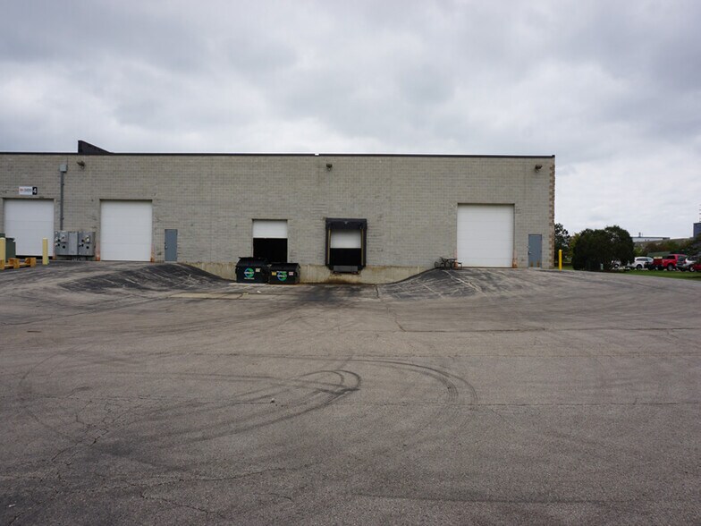 More Photos Of 4145 Courtney Rd, Franksville Light Manufacturing For Lease
