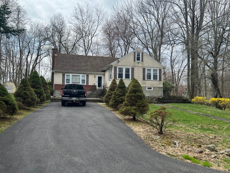 More Photos Of 3032 Manor St, Yorktown Heights Land For Sale