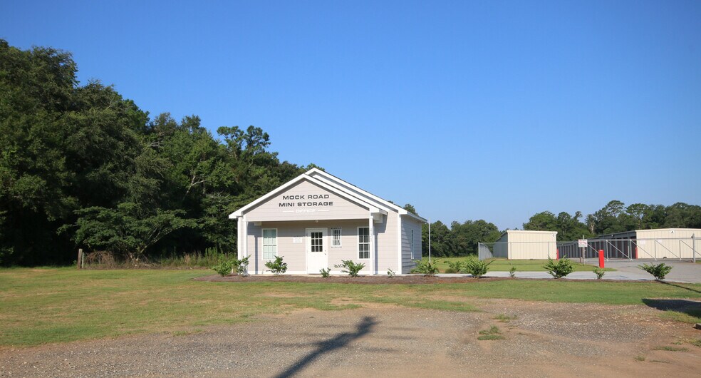 More Photos Of 431 S Mock rd, Albany Distribution For Sale