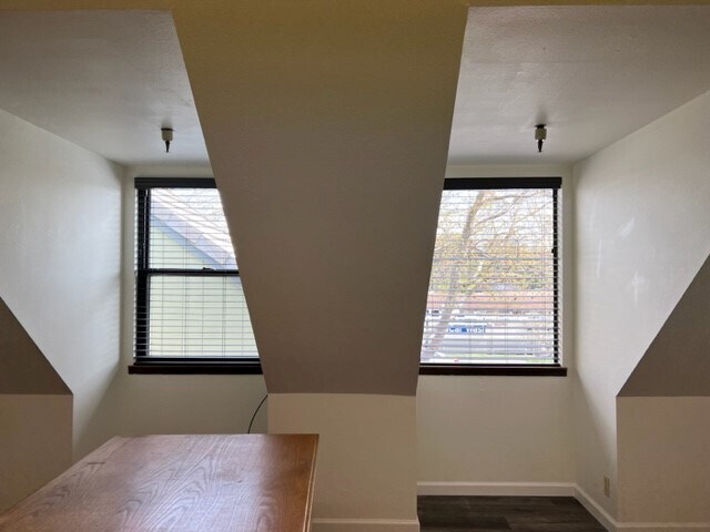 More Photos Of 3053-3073 Jefferson St, Napa Storefront Retail Office For Lease