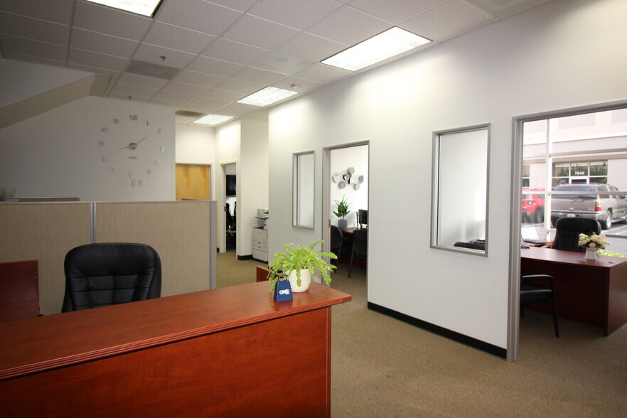 More Photos Of 6350-6362 Clark Ave, Dublin Light Manufacturing For Sale