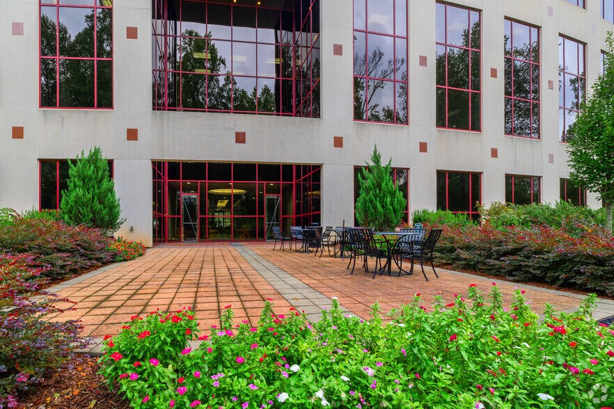 More Photos Of 7501 Boulder View Dr, North Chesterfield Unknown For Lease