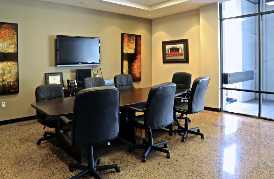 More Photos Of 331-333 Cliffwood Park St, Brea Industrial For Sale