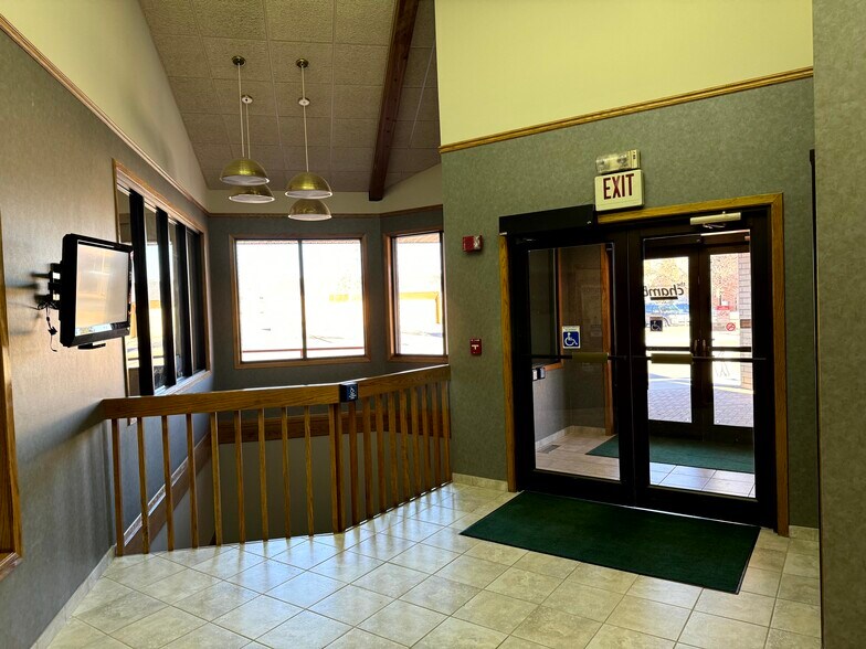 More Photos Of 100 1st Ave N, Great Falls Office For Sale
