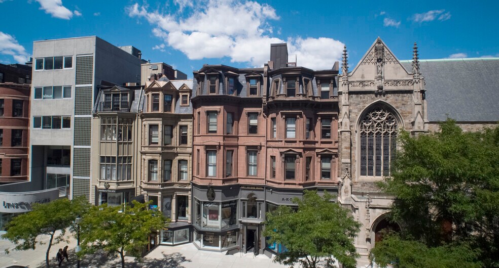 Primary Photo Of 29-33 Newbury St, Boston Office For Lease