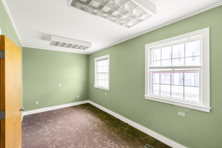 More Photos Of 633 NH Route 10, Orford Office For Lease