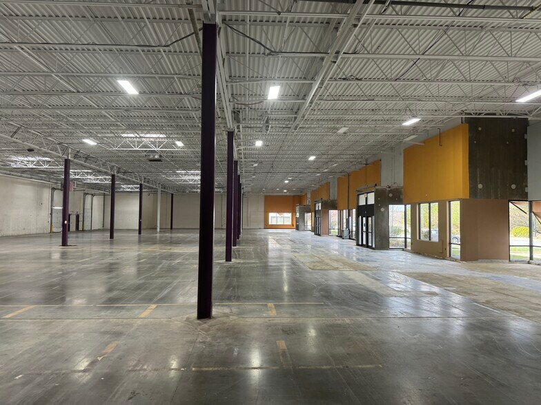 More Photos Of 5851 Ammendale Rd, Beltsville Flex For Sale