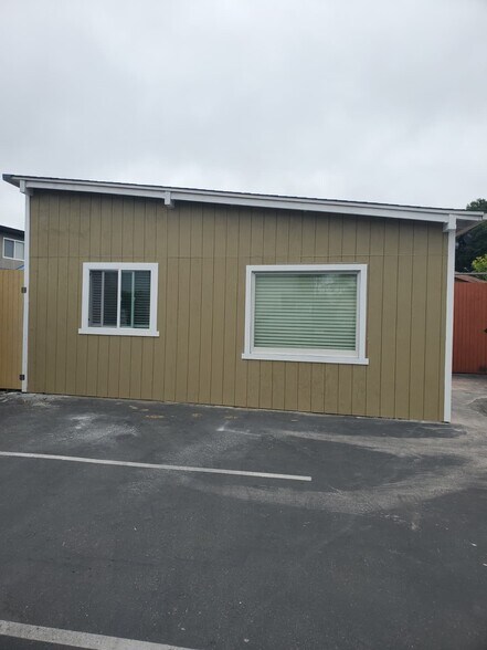 More Photos Of 546 23rd St, Richmond General Retail For Lease