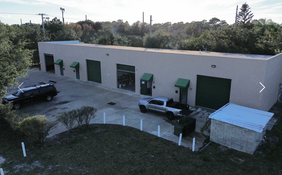 More Photos Of 3553 Azalea Ln, Micco Warehouse For Lease