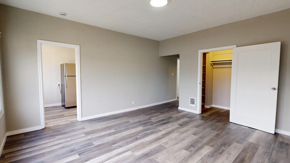 More Photos Of 3027 Capp St, Oakland Apartments For Sale