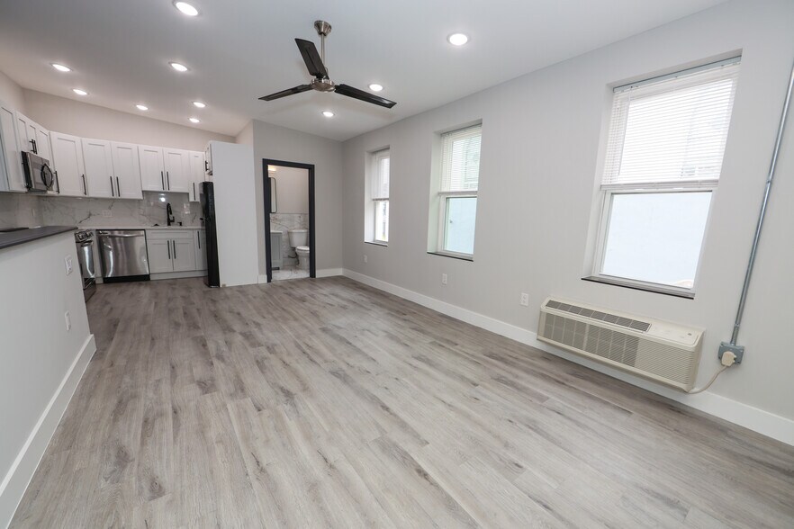 More Photos Of 3565 Kensington Ave, Philadelphia Storefront Retail Residential For Sale