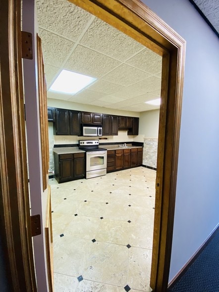 More Photos Of 1108 Olive St, Saint Louis Office For Sale