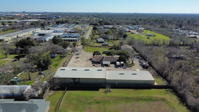 More Photos Of 2701 Charles Ln, Sugar Land Warehouse For Lease
