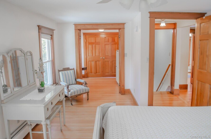 More Photos Of 8874 US Route 9W, Athens Office Residential For Sale