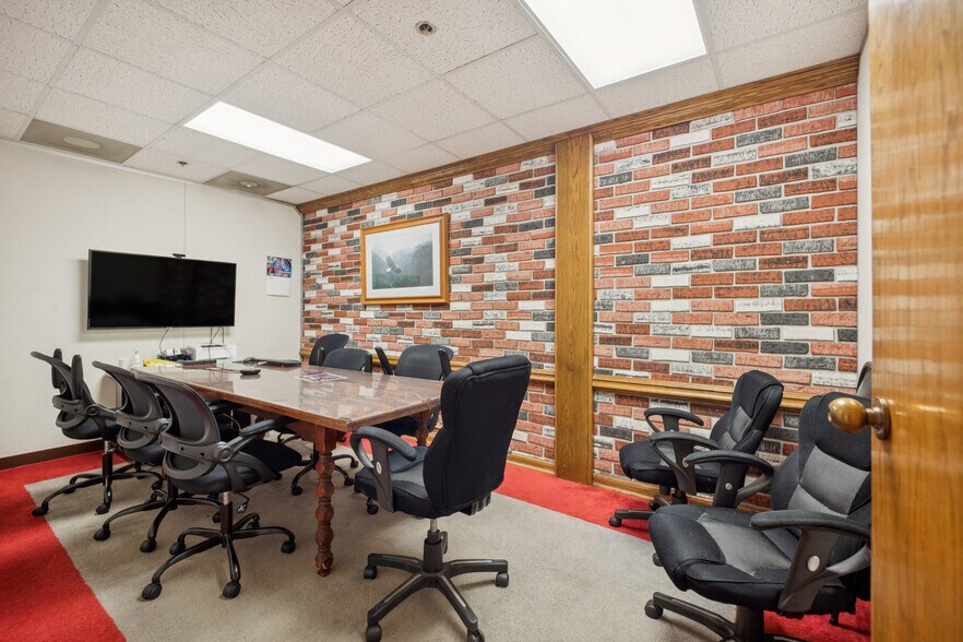 More Photos Of 120 E Main St, Oklahoma City Freestanding For Sale