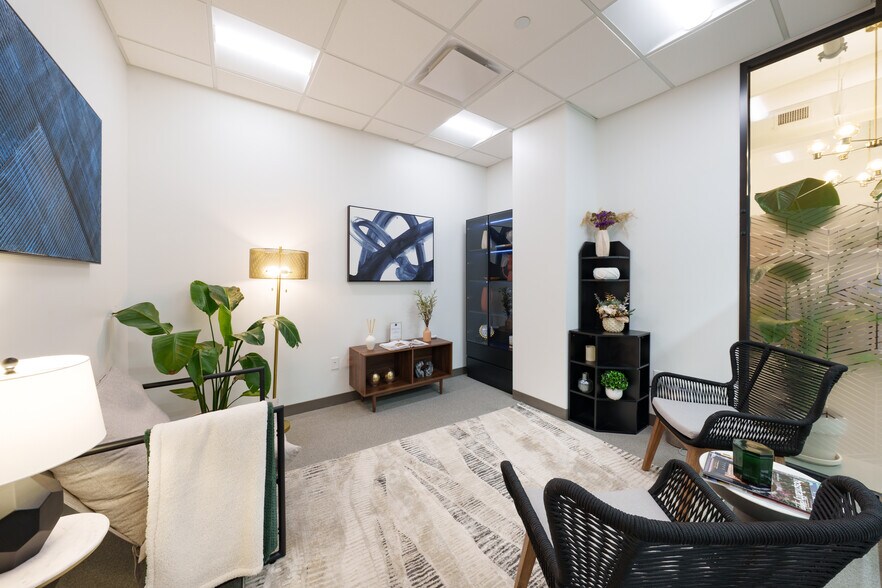 More Photos Of 287 Park Ave S, New York Coworking Space