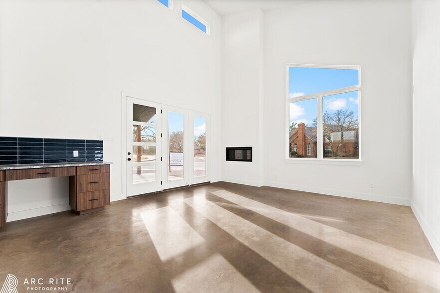 More Photos Of 2303 Toledo-4509 22nd Pl, Lubbock Specialty For Sale