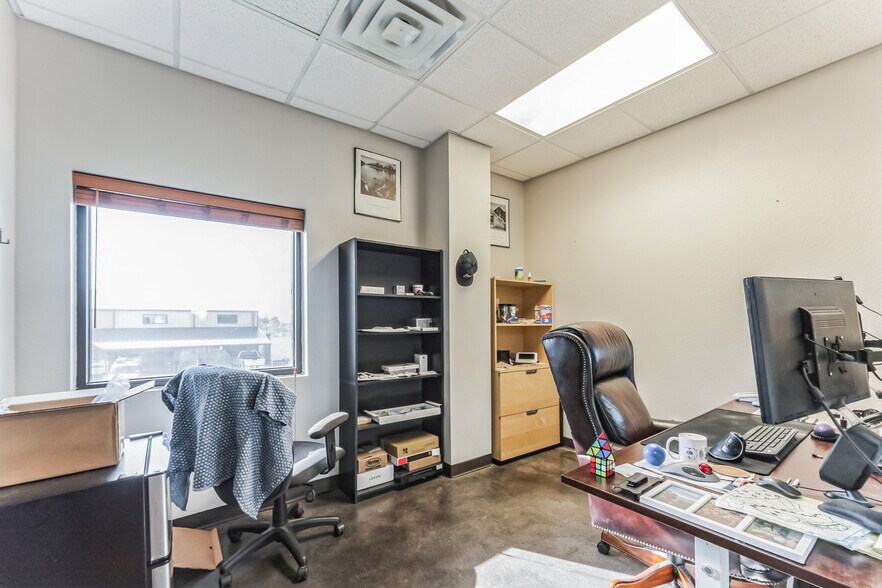 More Photos Of 2701 Hartlee Field Rd, Denton Office Residential For Sale