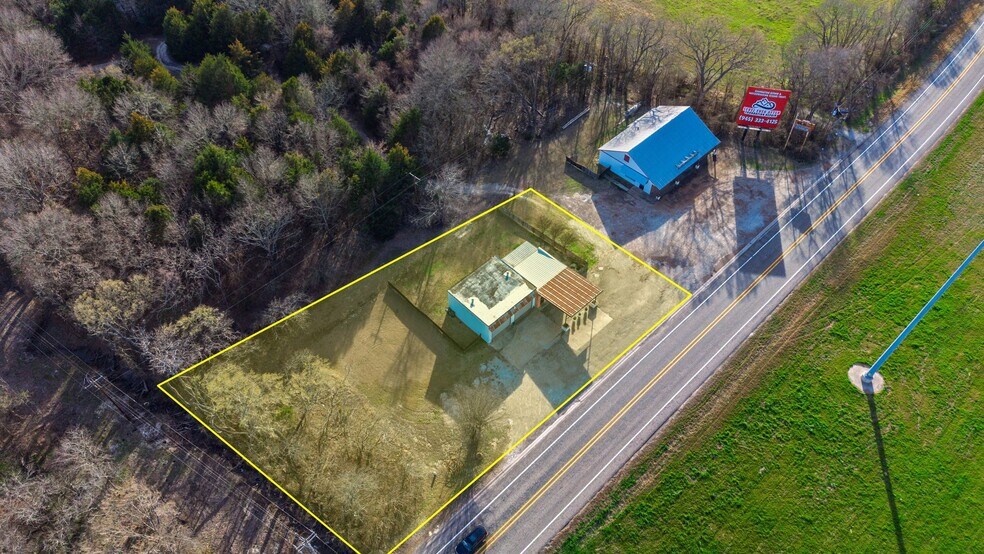More Photos Of 1403 Interstate Highway 30, Greenville General Retail For Sale