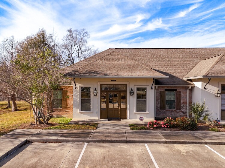 More Photos Of 16851 Jefferson Hwy, Baton Rouge Office For Lease