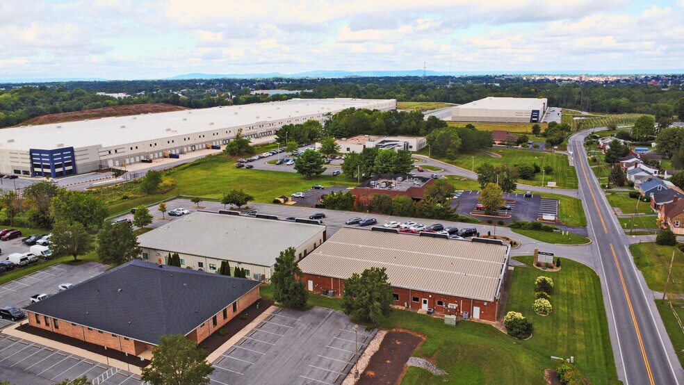 More Photos Of 1825-1829 Howell Rd, Hagerstown Office For Sale