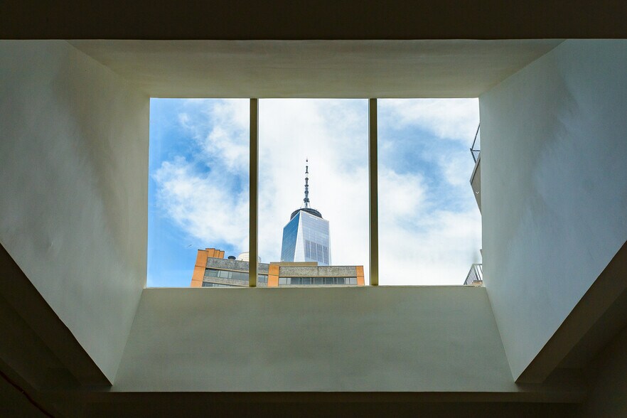 More Photos Of 40 Rector St, New York Office For Sale