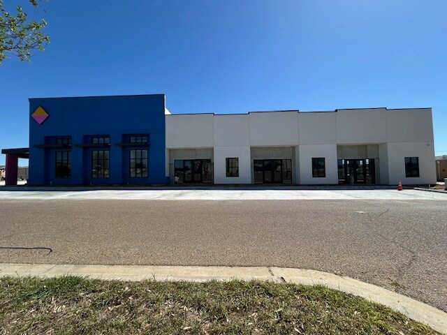 Primary Photo Of 2411 Jacaman Rd, Laredo Storefront For Lease