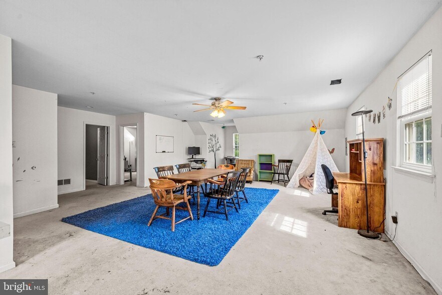 More Photos Of 405 W Wayne Ave, Wayne Office Residential For Sale