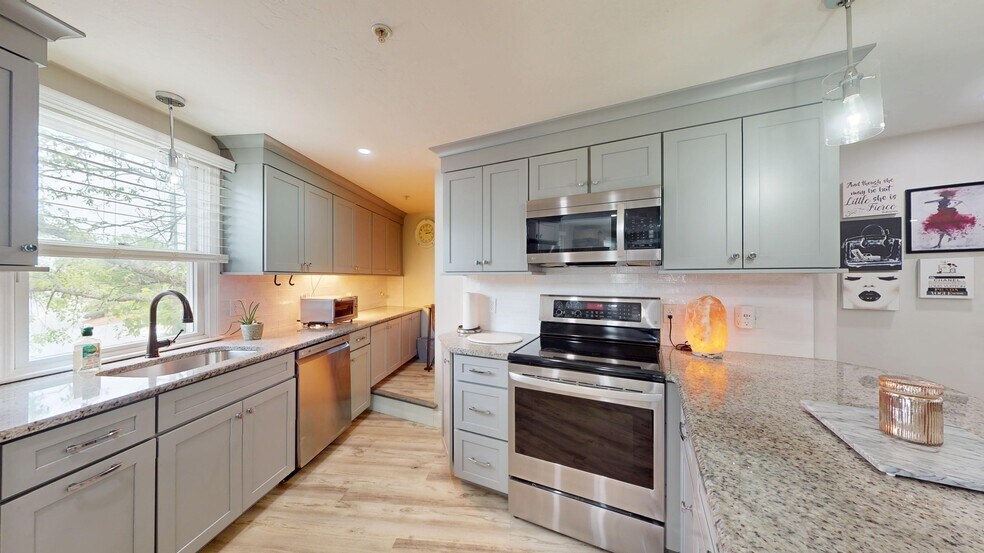 More Photos Of 400 Main St, Reading Office Residential For Sale