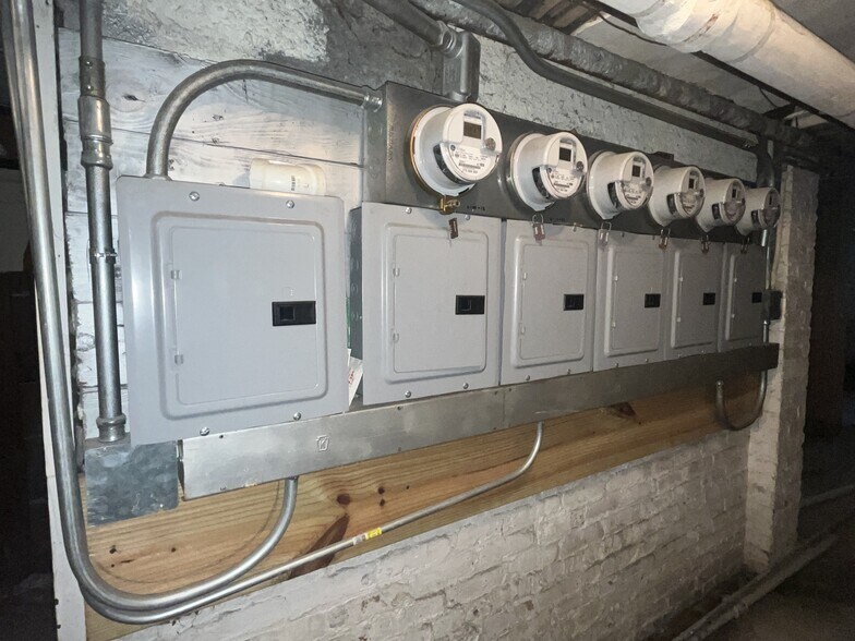 More Photos Of 10212-10214 S King Dr, Chicago Apartments For Sale