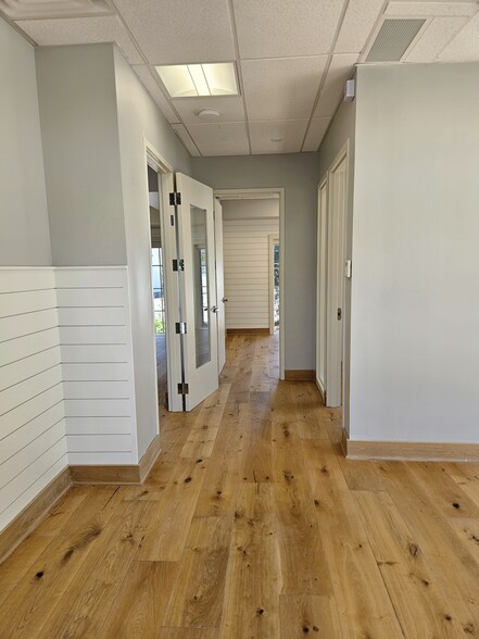 More Photos Of 363 S Main St, Alpharetta Storefront Retail Office For Lease