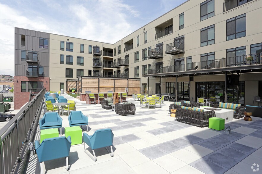 More Photos Of 1415 Cuming St NE, Omaha Apartments For Lease