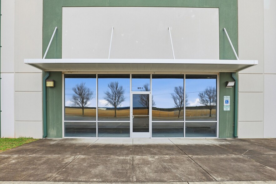Primary Photo Of 2675 Rouse Rd, Kinston Manufacturing For Lease