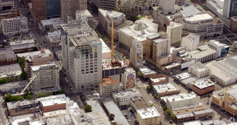 More Photos Of 3093 Broadway, Oakland Apartments For Lease