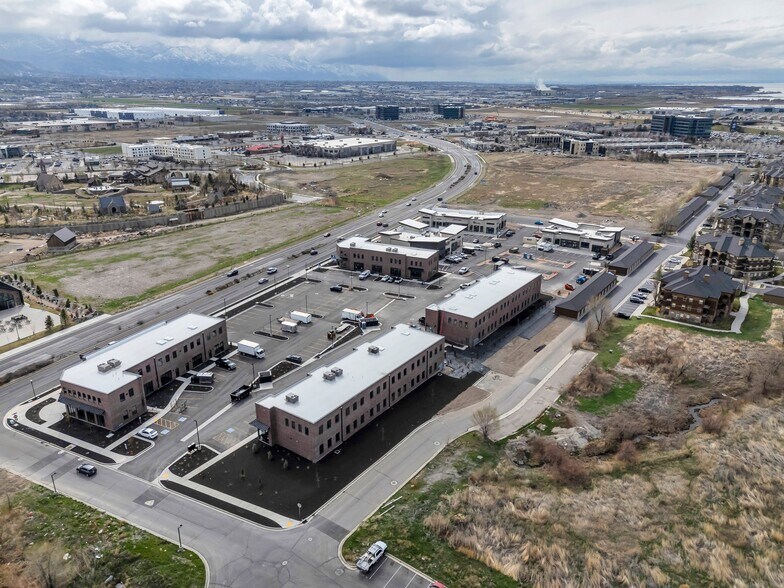 More Photos Of 292 S 2000 W, Pleasant Grove Office For Lease